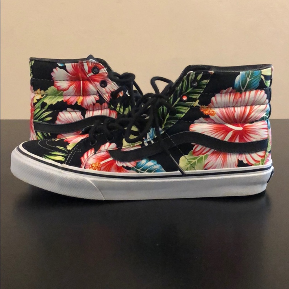Vans Sk8-Hi Slim Hawaiian Floral Size 9